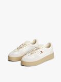 Άσπρο The Greenwich Δερμάτινα Sneakers Με Chunky Σόλα  Γυναίκες