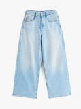 Denim Charlie Τζιν σε Άνετη Γραμμή Με Κανονική Μέση  Γυναίκες
