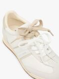 Μπεζ Δερμάτινα Sneakers Με Χαμηλό Κόψιμο  Γυναίκες