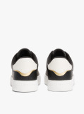 Μαύρο Essential Δερμάτινα Sneakers Με Μεταλλικές Λεπτομέρειες  Γυναίκες