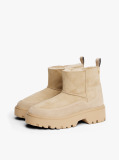 Brown Leather Cleat Pull-On Snow Boots  Women