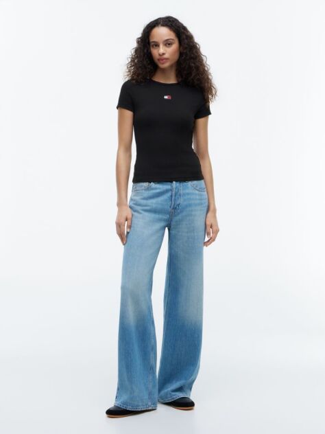 Μαύρο Κοντομάνικο T-Shirt Ριμπ Σε Slim Γραμμή  Γυναίκες