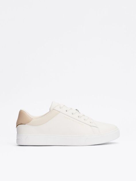 Μπεζ Essential Δερμάτινα Sneakers Με Μεταλλικές Λεπτομέρειες  Γυναίκες