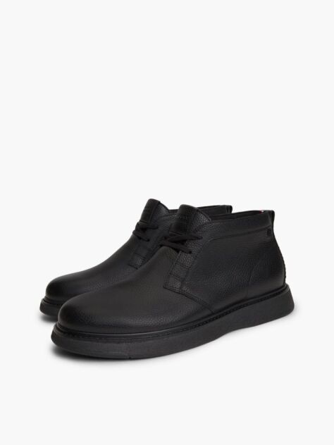 Black Leather Flag Plaque Chukka Boots  Men