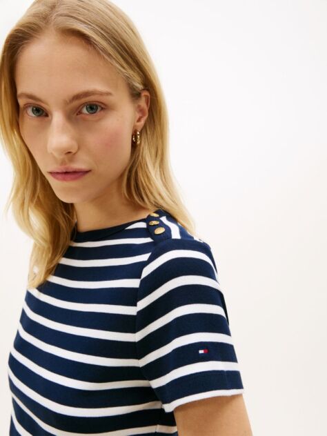 Multi Slim T-Shirt Με Χρυσά Κουμπιά Και Boat Λαιμόκοψη  Γυναίκες