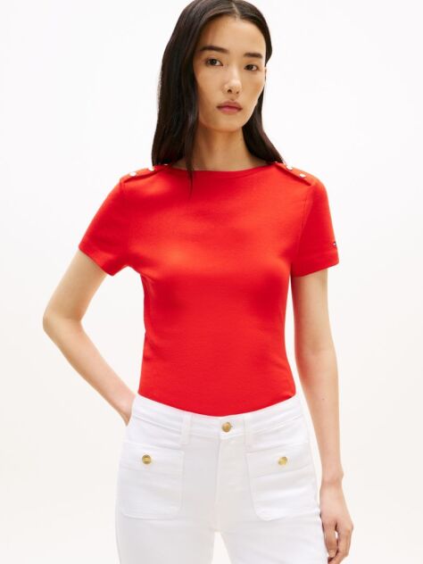Κόκκινο Slim T-Shirt Με Χρυσά Κουμπιά Και Boat Λαιμόκοψη  Γυναίκες