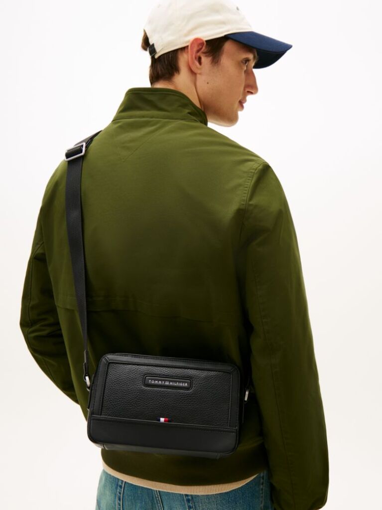 Black Pebble Grain Logo Crossbody Reporter Bag  Men