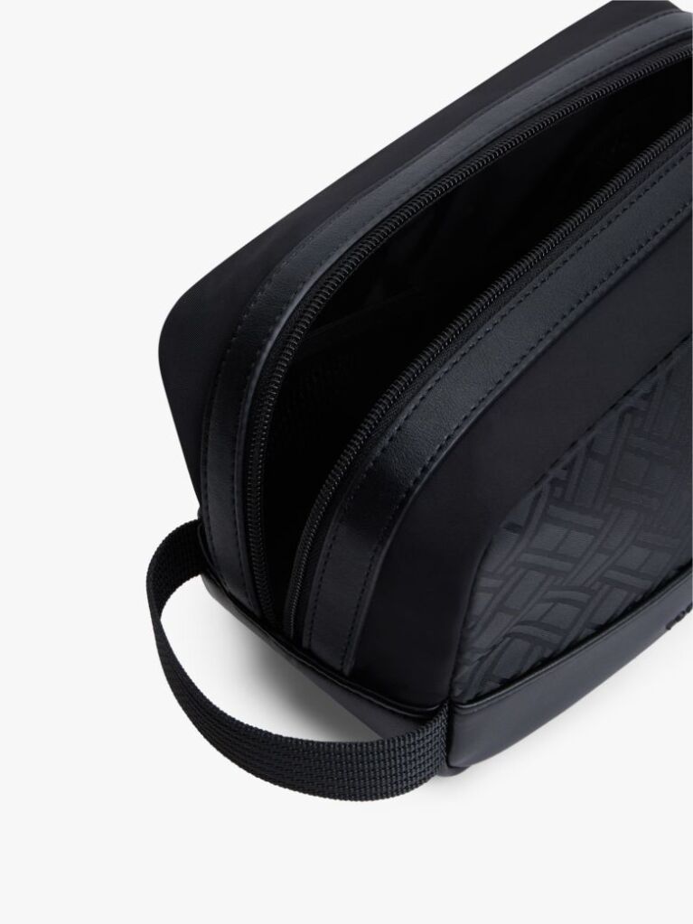 Black Logo Flag Jacquard Washbag  Men