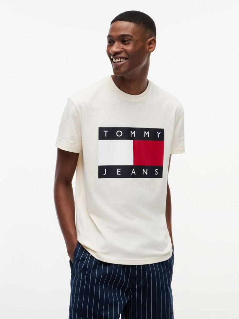 Μπεζ T-Shirt Με Κλασική Λαιμόκοψη Και Σημαία  Άνδρες