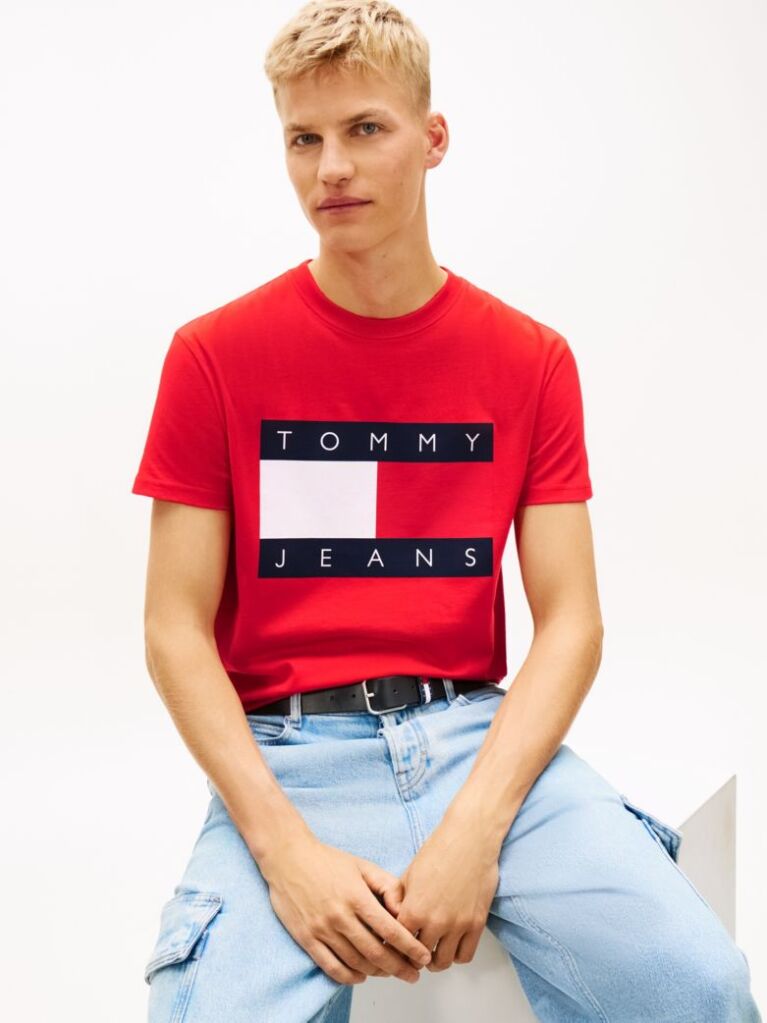 Κόκκινο T-Shirt Με Κλασική Λαιμόκοψη Και Σημαία  Άνδρες