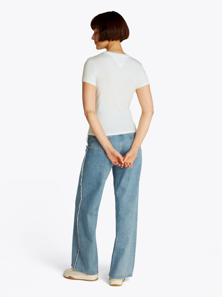Μπεζ Essential T-Shirt Με Λογότυπο Σε Slim Γραμμή  Γυναίκες