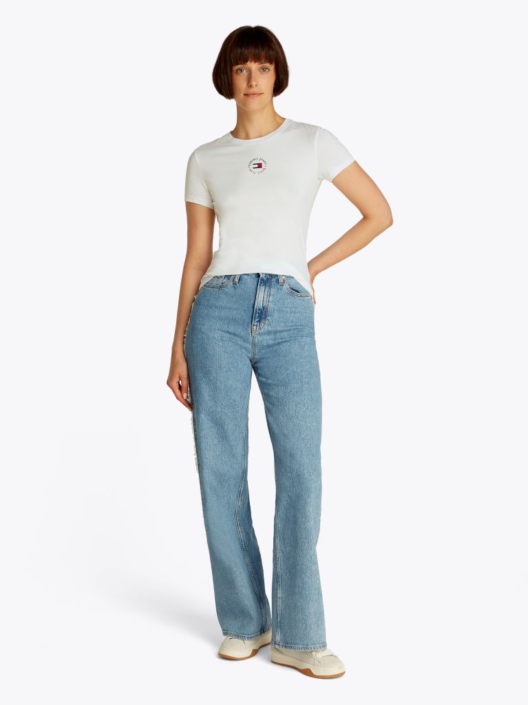 Μπεζ Essential T-Shirt Με Λογότυπο Σε Slim Γραμμή  Γυναίκες