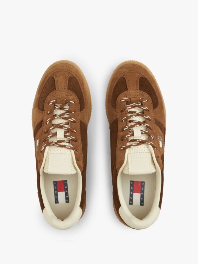 Καφέ The Greenwich Σουέτ Sneakers  Γυναίκες
