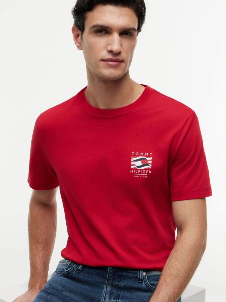 Κόκκινο T-Shirt Με Wavy Σημαία  Άνδρες