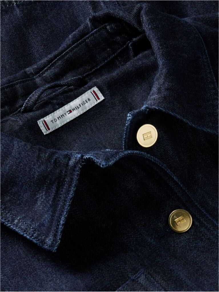 Μπλε Denim Τζάκετ Με Χρυσά Κουμπιά Σε Slim Γραμμή  Γυναίκες