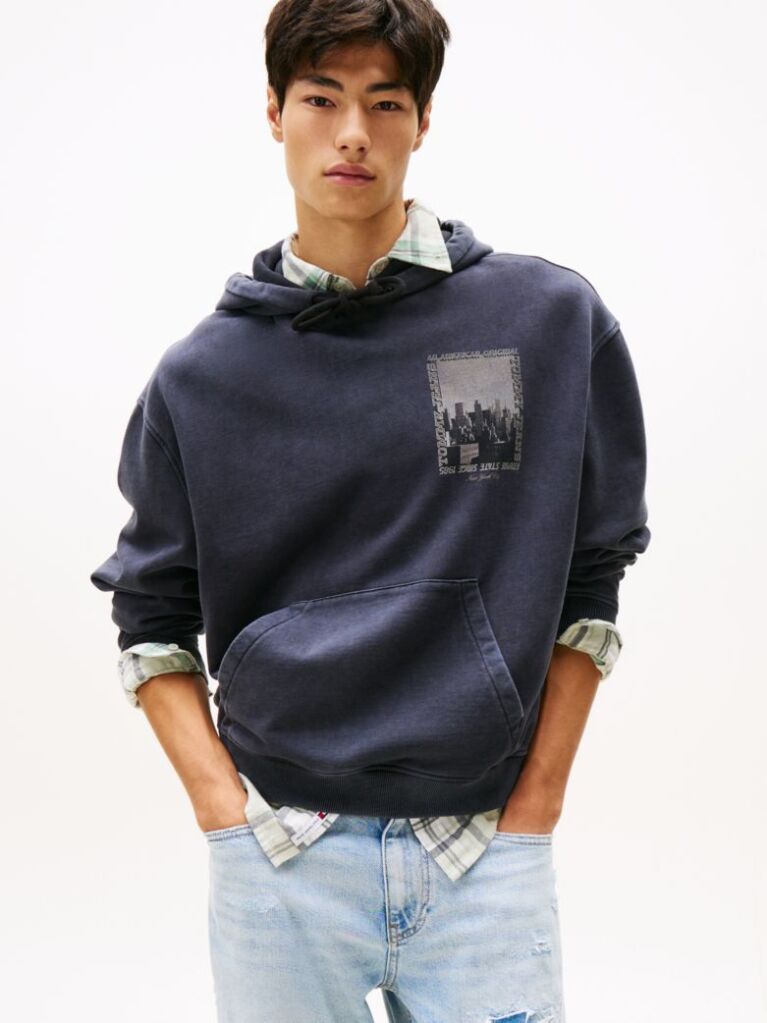 Black 90s Back Photo Print Washed Hoody  Men