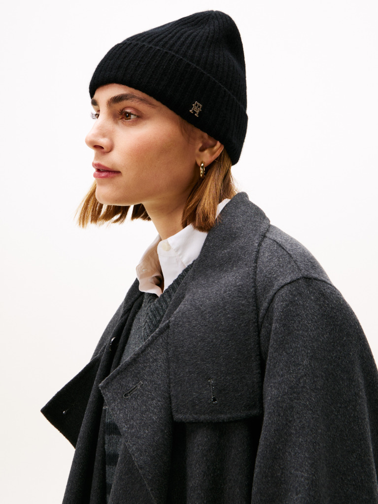 Black Pure Cashmere Rib-Knit Beanie  Women
