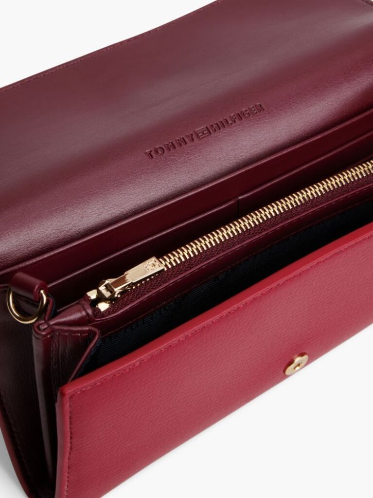 Red Buckle Flap Chain Strap Wallet  Women