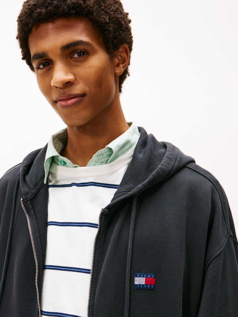 Black 90S New Classics Back Embroidery Logo Hoodie  Men