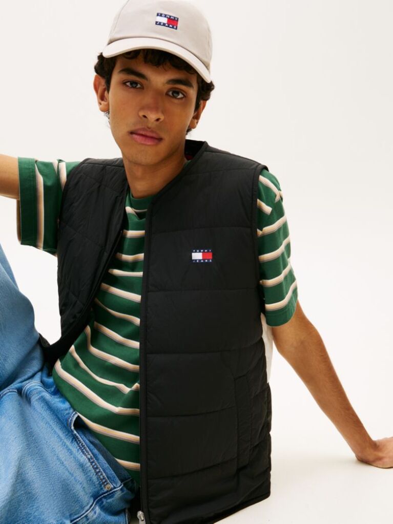Black Water Repellent Colour-Blocked Back Logo Gilet  Men
