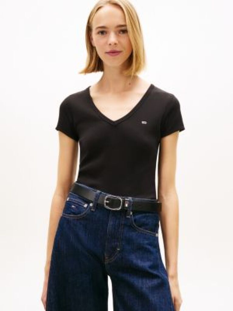 Μαύρο Essential T-Shirt Σε Slim Γραμμή Με V  Γυναίκες