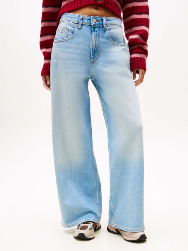 Denim Charlie Τζιν σε Άνετη Γραμμή Με Κανονική Μέση  Γυναίκες