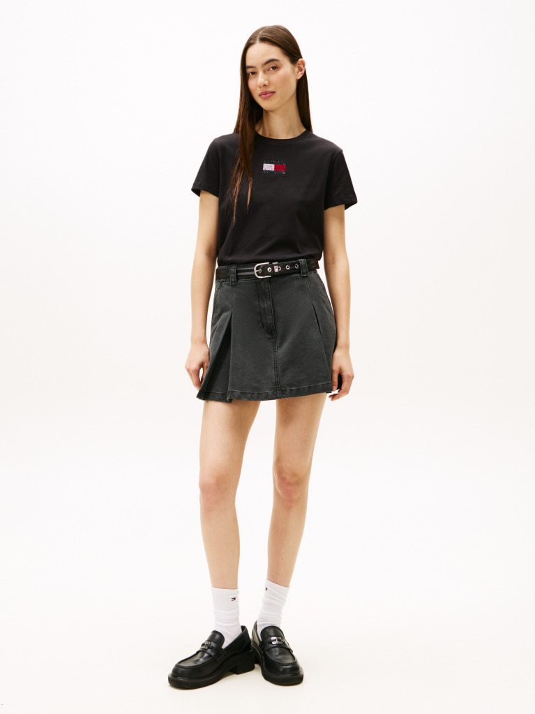 Μαύρο T-Shirt Με Σημαία Και Κλασική Λαιμόκοψη  Γυναίκες