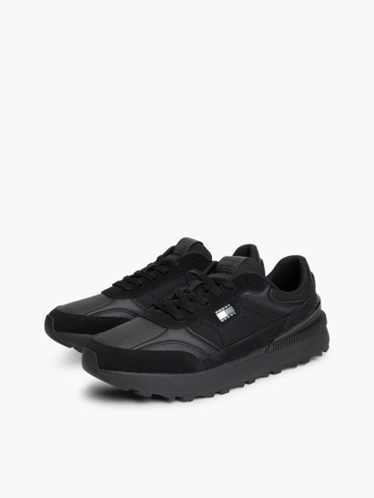 Black Colour-Blocked Mixed Texture Cleat Sneakers  Men