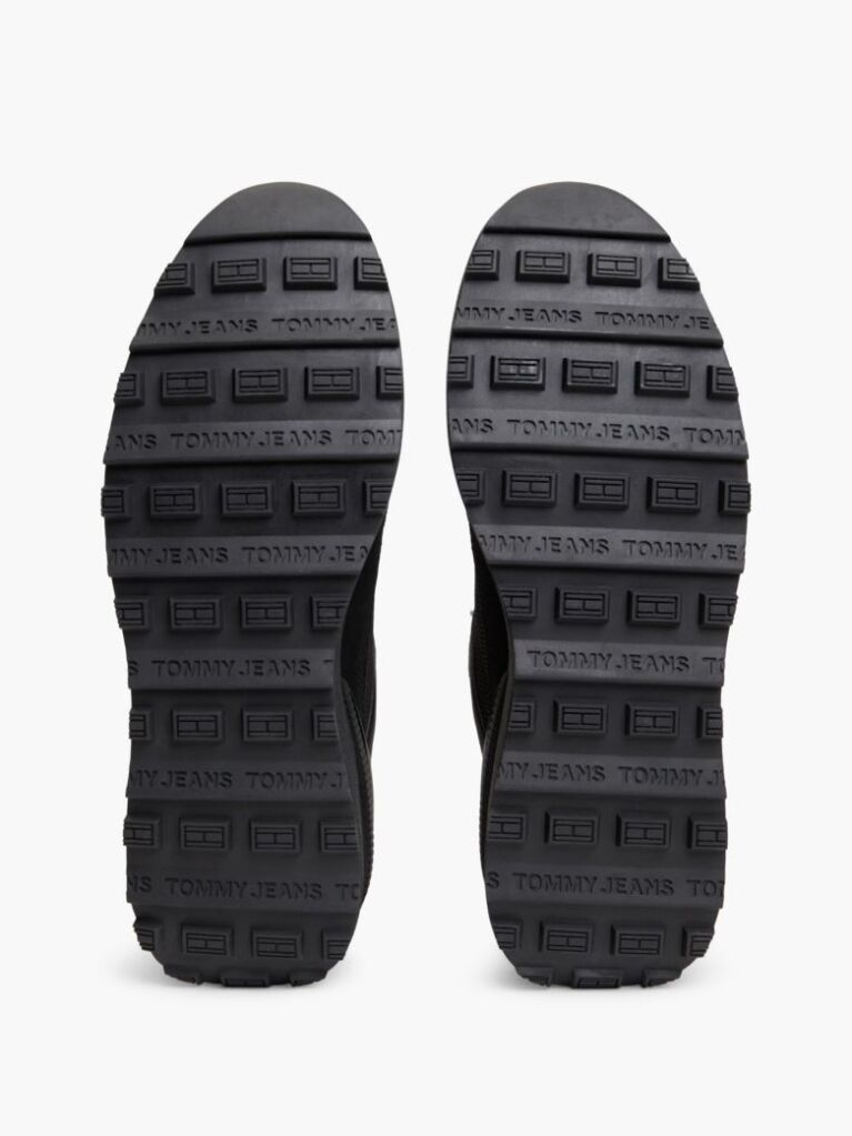 Black Colour-Blocked Mixed Texture Cleat Sneakers  Men