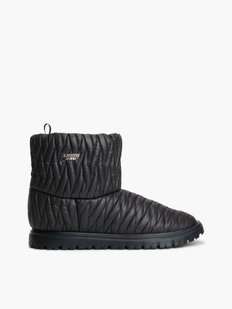 Black Warm Lined Quilted Snow Boots  Women
