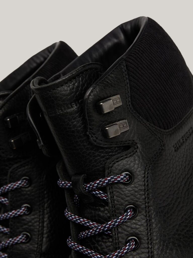Black Warm Lined Leather Cleat Lace-Up Boots  Men