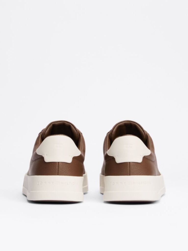 Καφέ Δερμάτινα Sneakers  Άνδρες