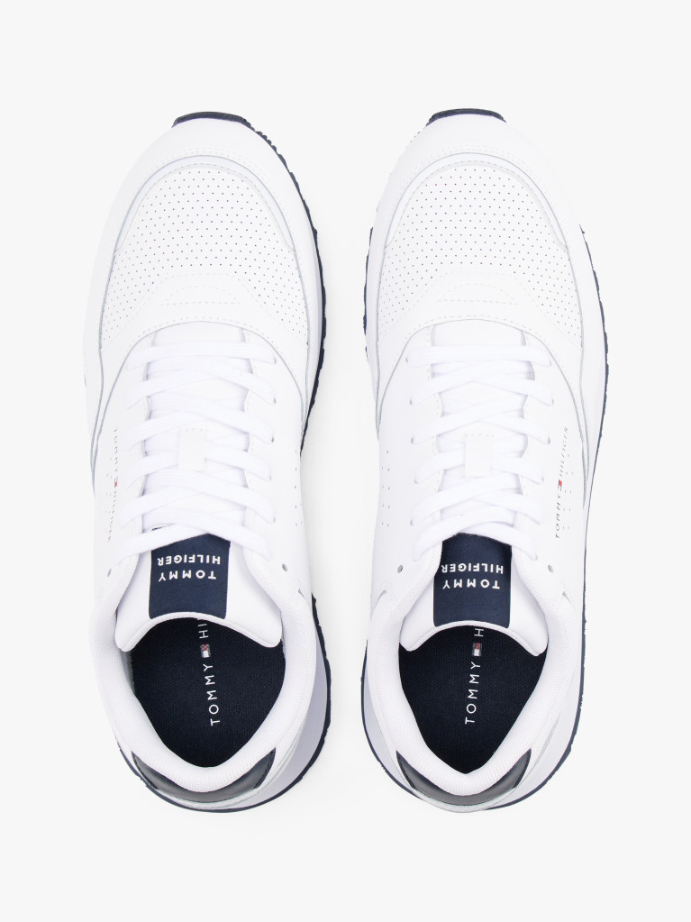 White Contrast Heel Logo Cleat Trainers  Men