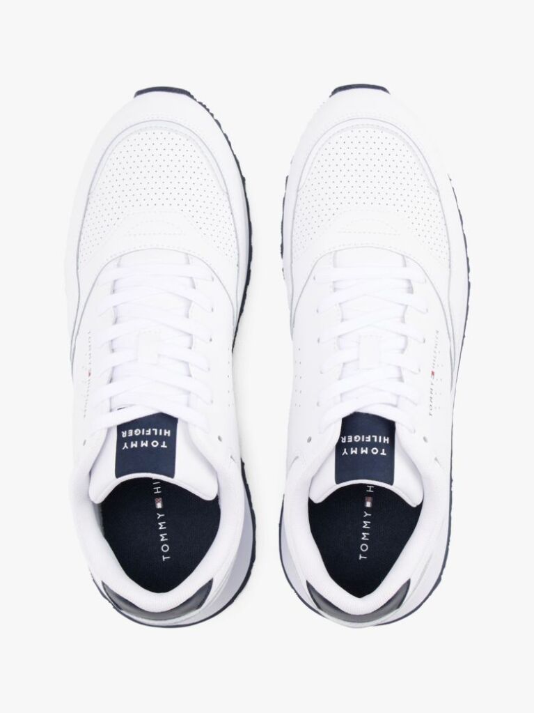 White Contrast Heel Logo Cleat Trainers  Men