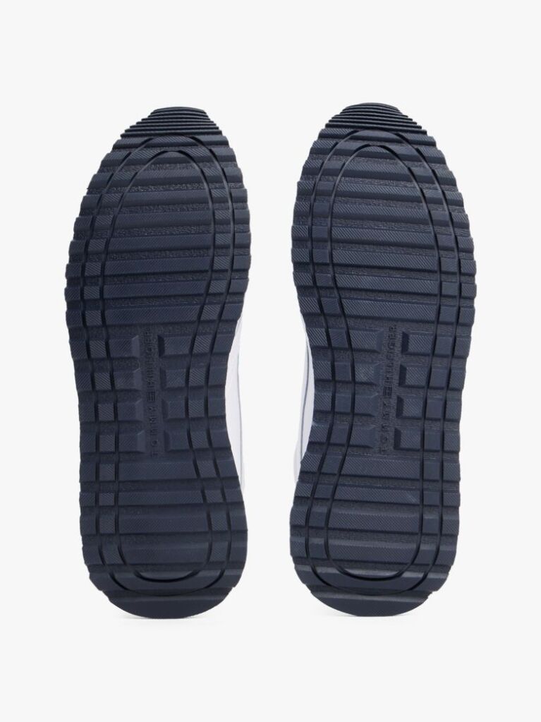 White Contrast Heel Logo Cleat Trainers  Men