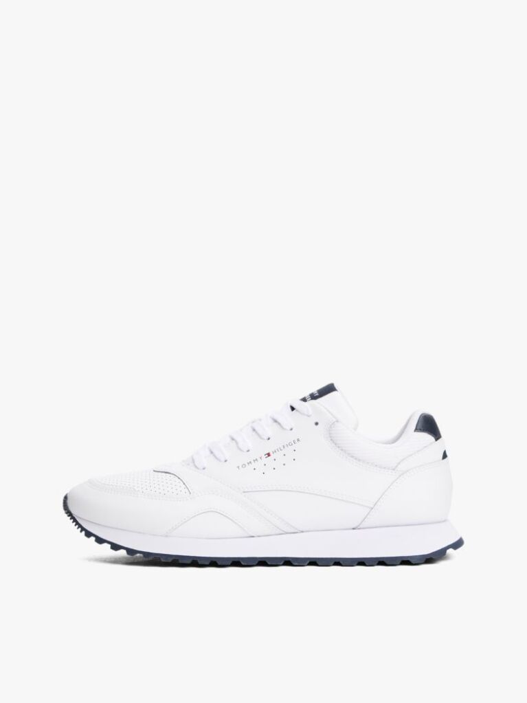 White Contrast Heel Logo Cleat Trainers  Men