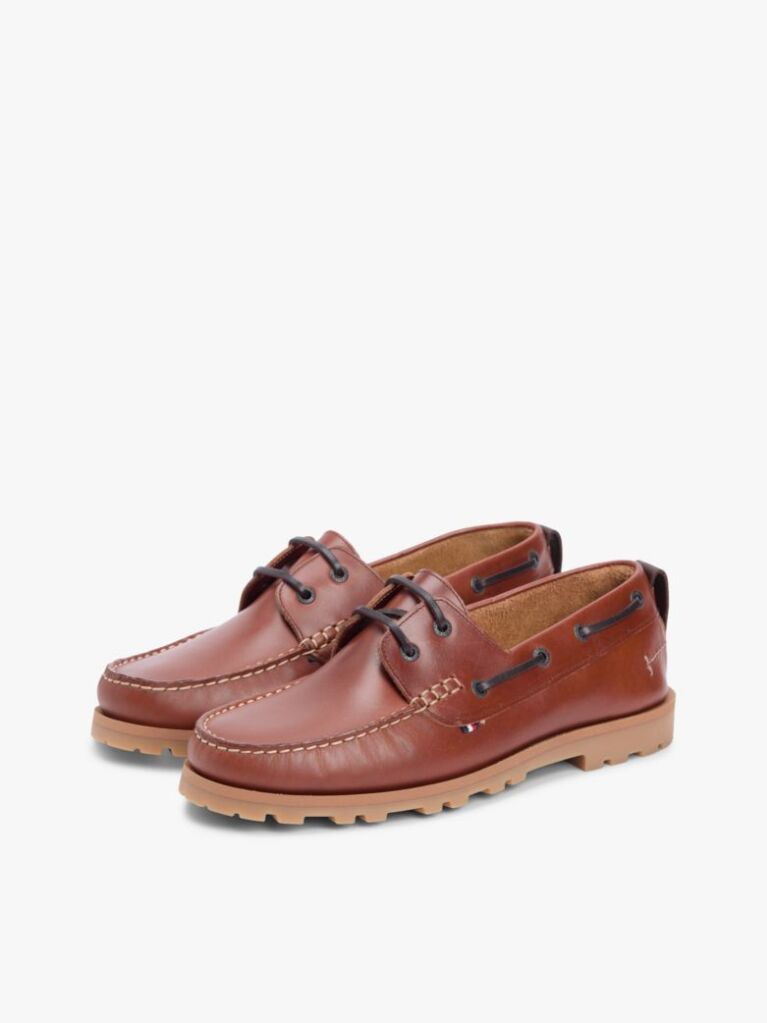 Brown Leather Cleat Lightweight Boat Shoes  Men