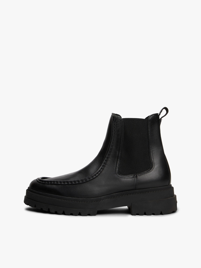 Black Leather Chunky Cleat Chelsea Boots  Men