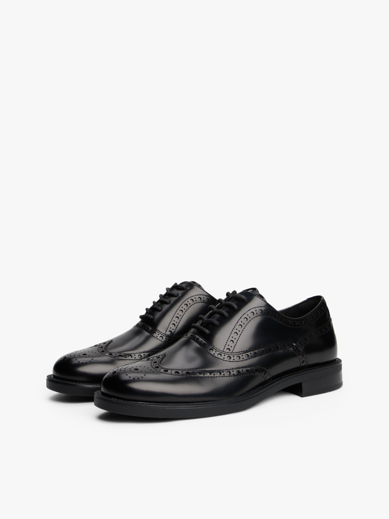 Black Leather Lace-Up Brogue Shoes  Men