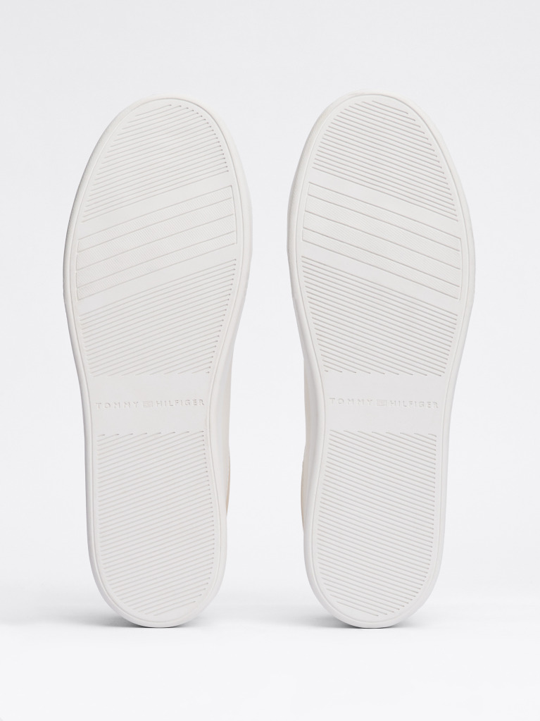 Μπεζ Essential Δερμάτινα Sneakers Με Μεταλλικές Λεπτομέρειες  Γυναίκες
