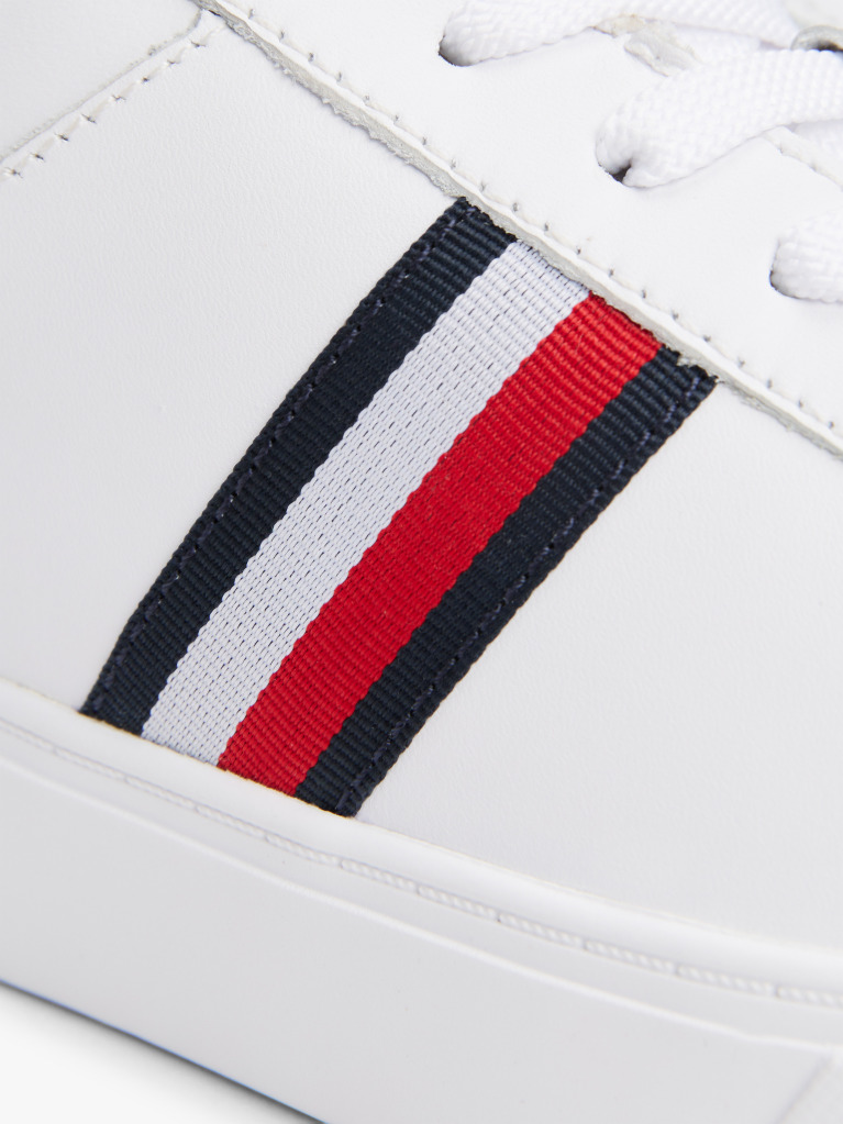 Άσπρο Essential Δερμάτινα Sneakers  Γυναίκες