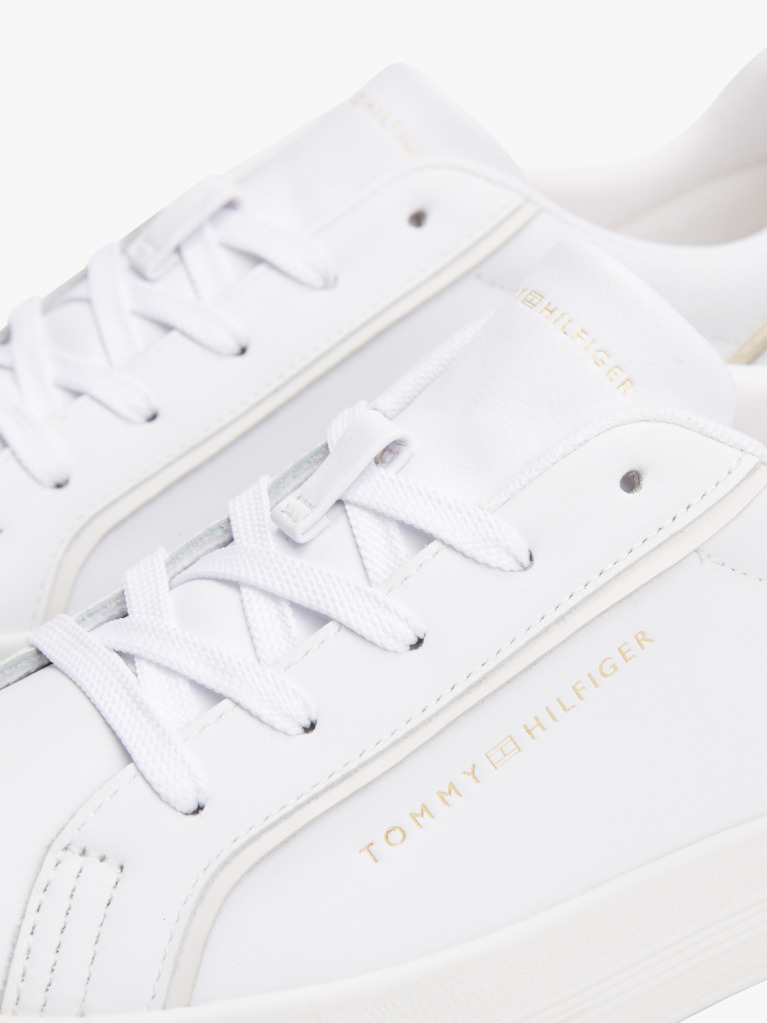 Άσπρο Δερμάτινα Sneakers Με Μεταλλικό Πάνελ  Γυναίκες