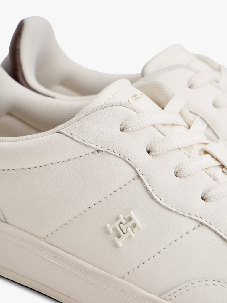 Άσπρο Heritage Δερμάτινα Sneakers  Γυναίκες