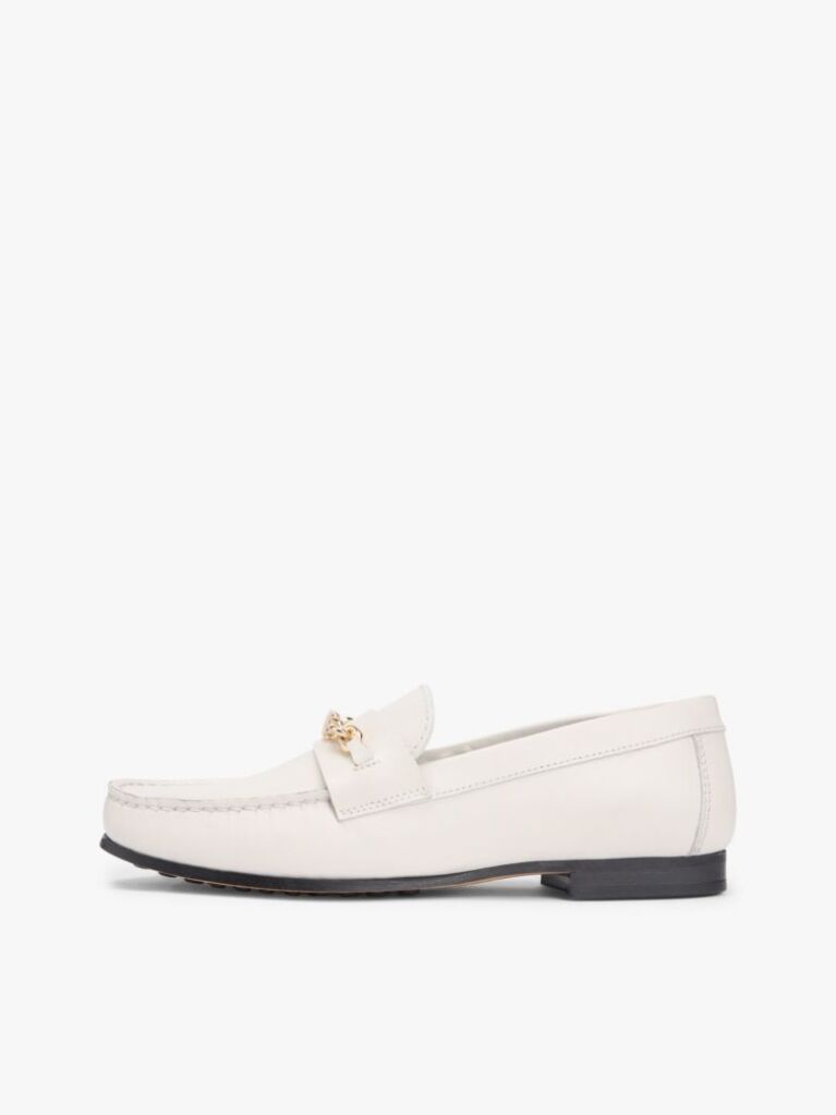 Μπεζ TH Monogram Δερμάτινα Loafers Με Διακοσμητική Αλυσίδα  Γυναίκες