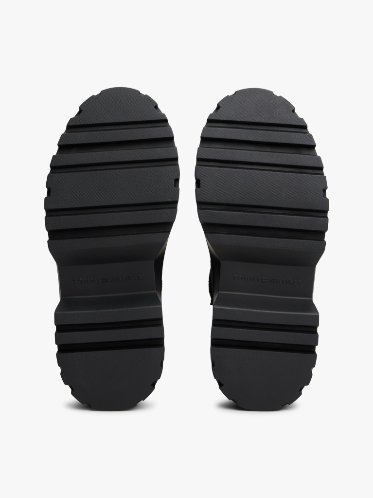 Black Leather Cleat Pull-On Snow Boots  Women