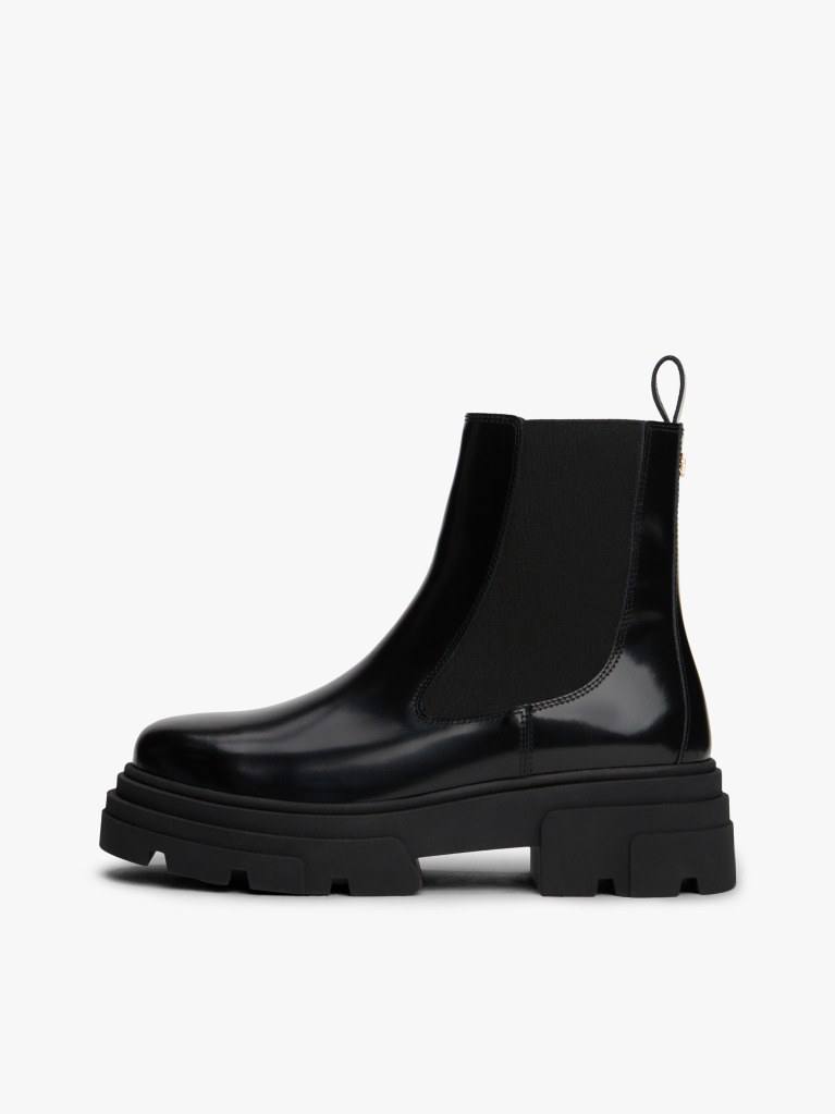 Black Shiny Leather Cleat Chelsea Boots  Women