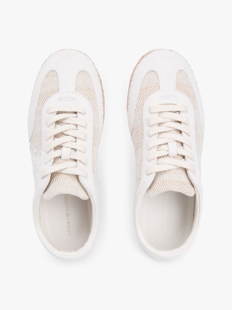 Μπεζ Sneakers Με Κεντητό Λογότυπο  Γυναίκες