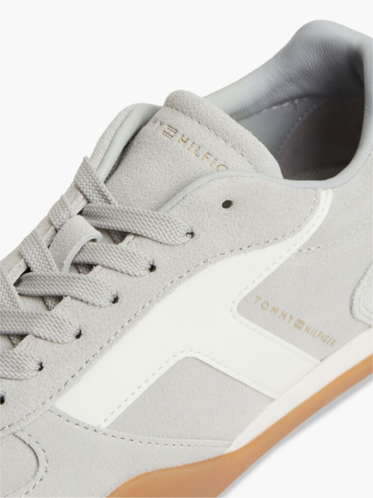 Γκρι Σουέτ Sneakers Με Χαμηλό Κόψιμο  Γυναίκες