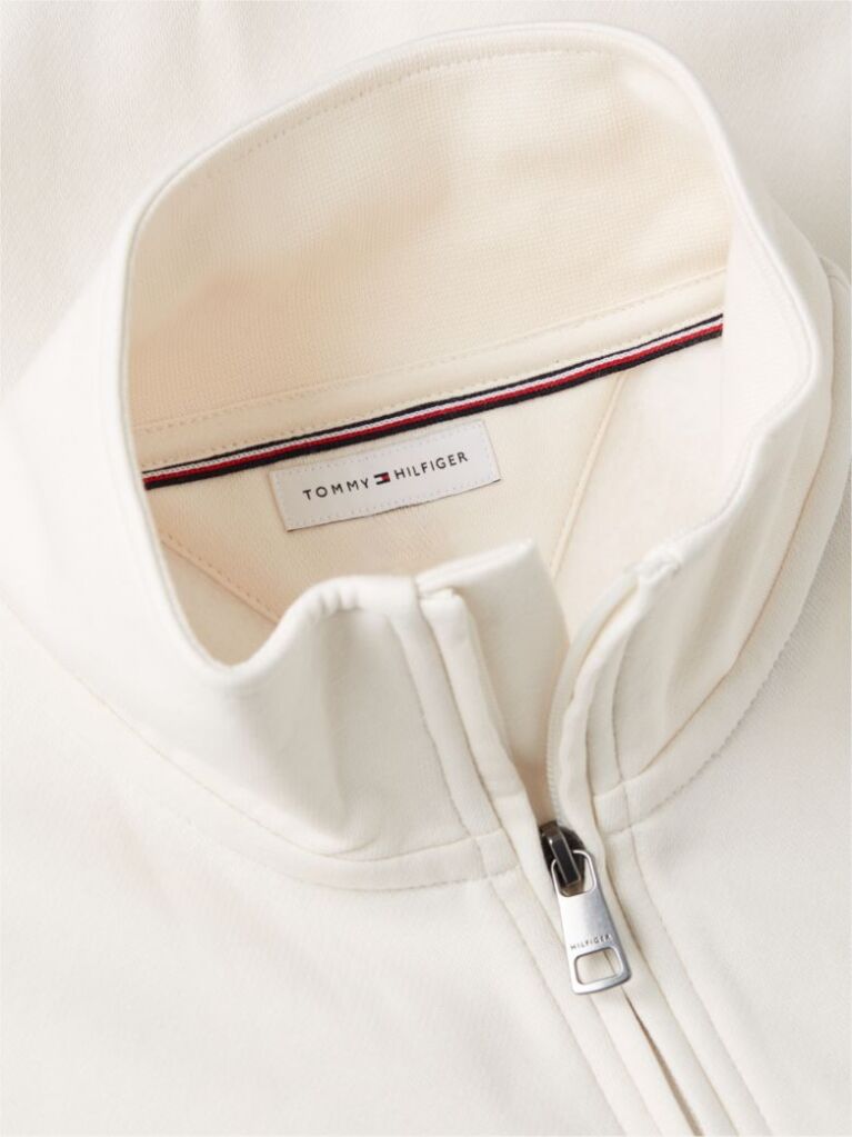 Beige Combining casual style with enhanced comfort, this sweatshirt is made from flex fleece and has a cosy, zip-adjustable mock turtleneck.  Men