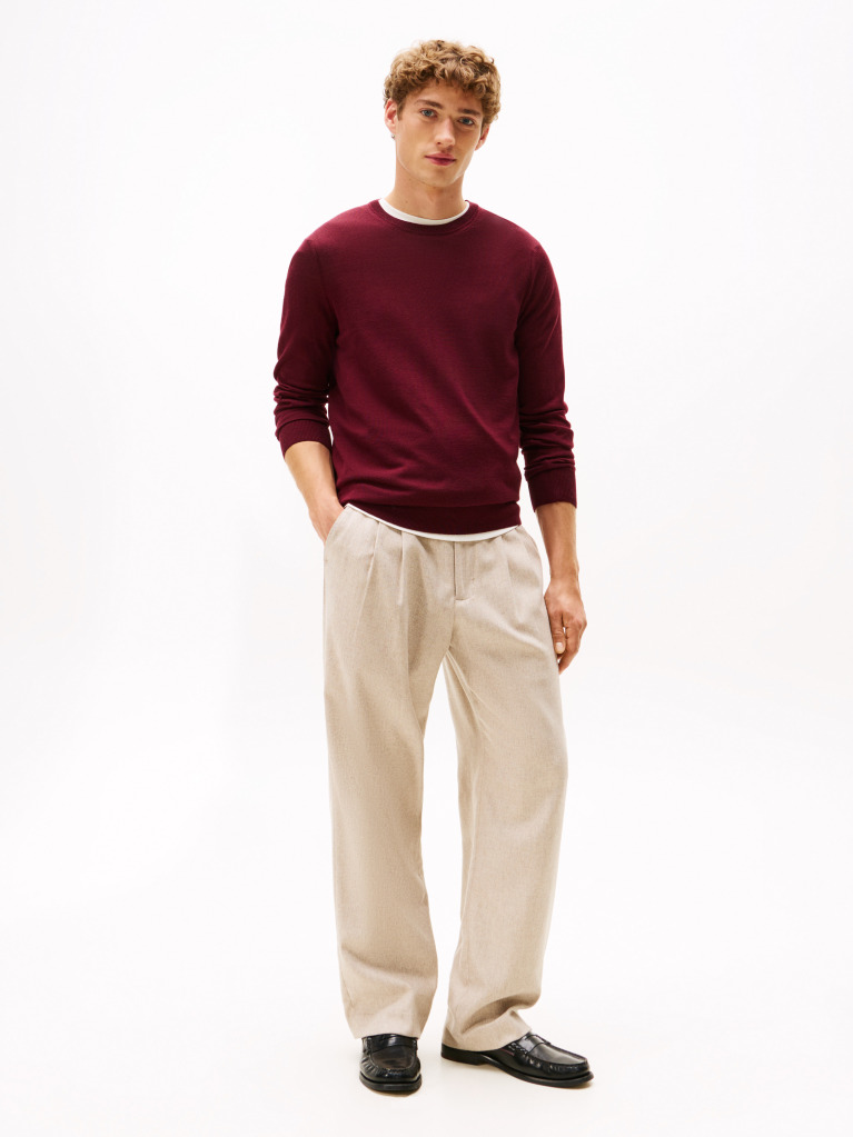 Red Fine Merino Wool Crew Neck Sweater  Men